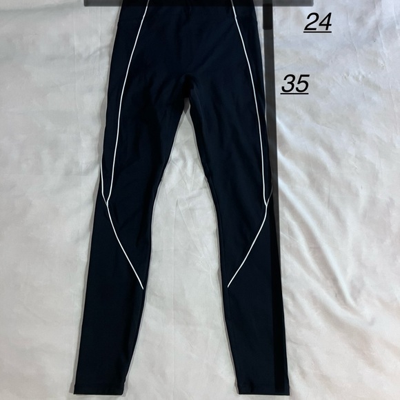 Fabletics Motion365+ Black High-Waisted Piped Leggings-Small - Picture 6 of 7